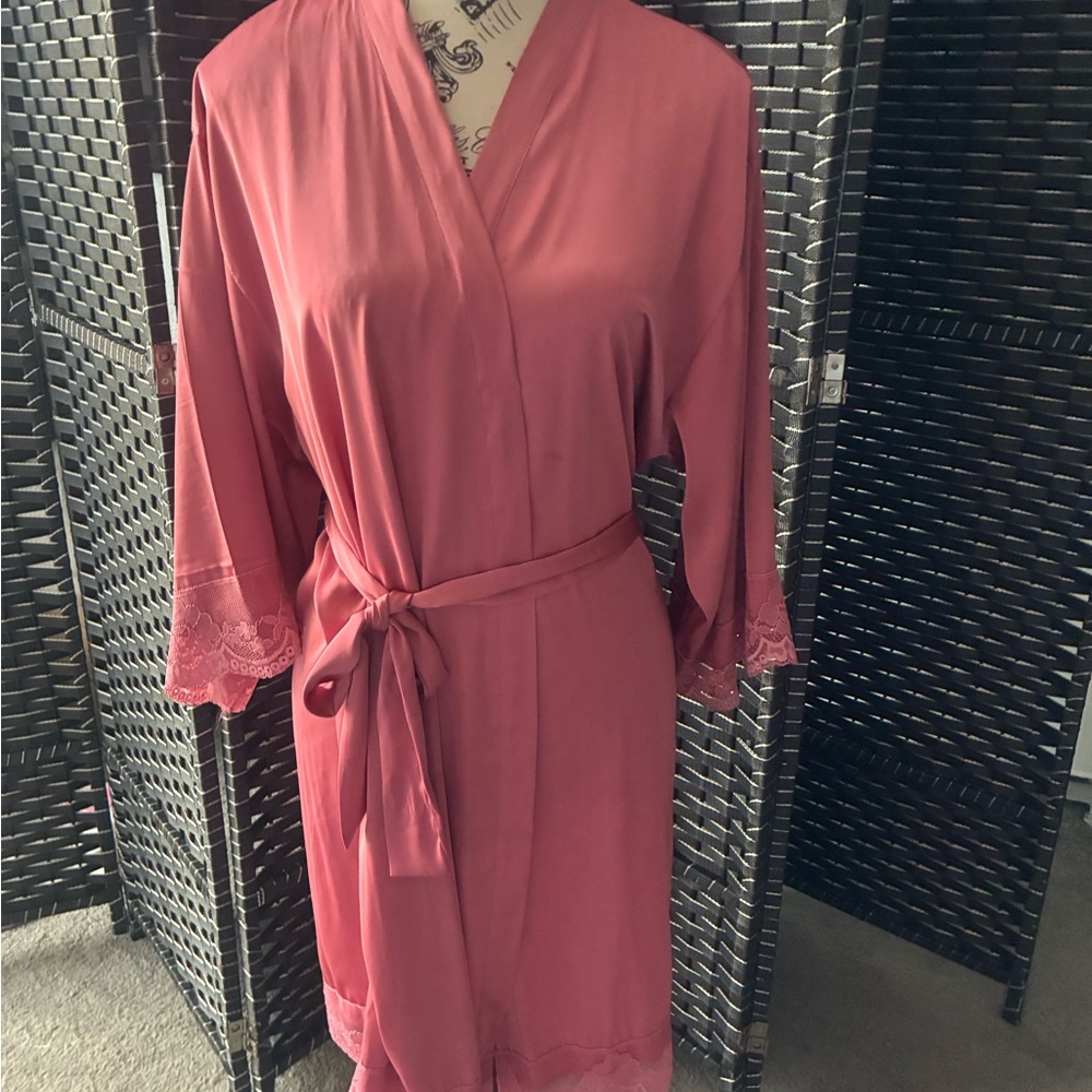 Bridesmaid Dusty Rose Satin Robe with Lace Trim